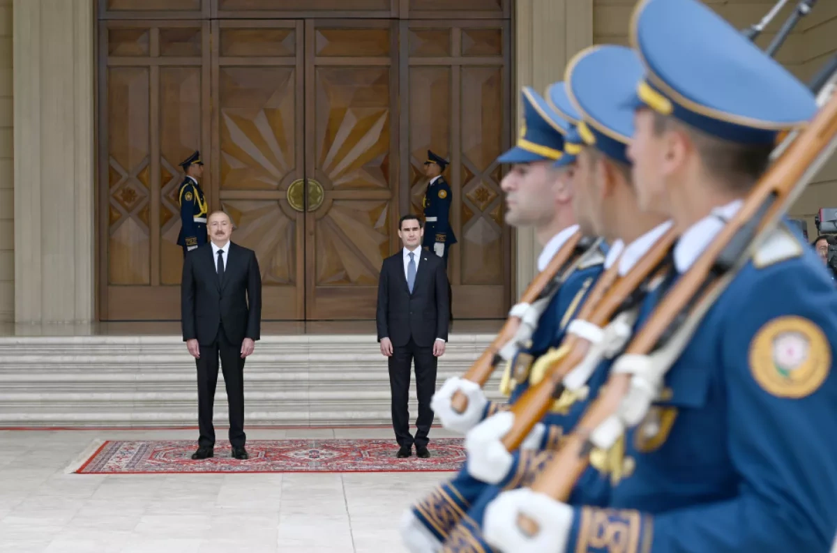 Azerbaijan hosts formal welcome ceremony for Turkmen president PHOTO