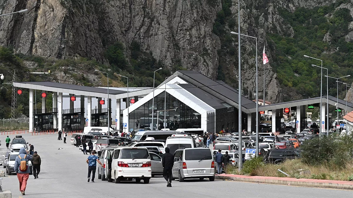 Georgia-Russia border crossing shut over rising water levels