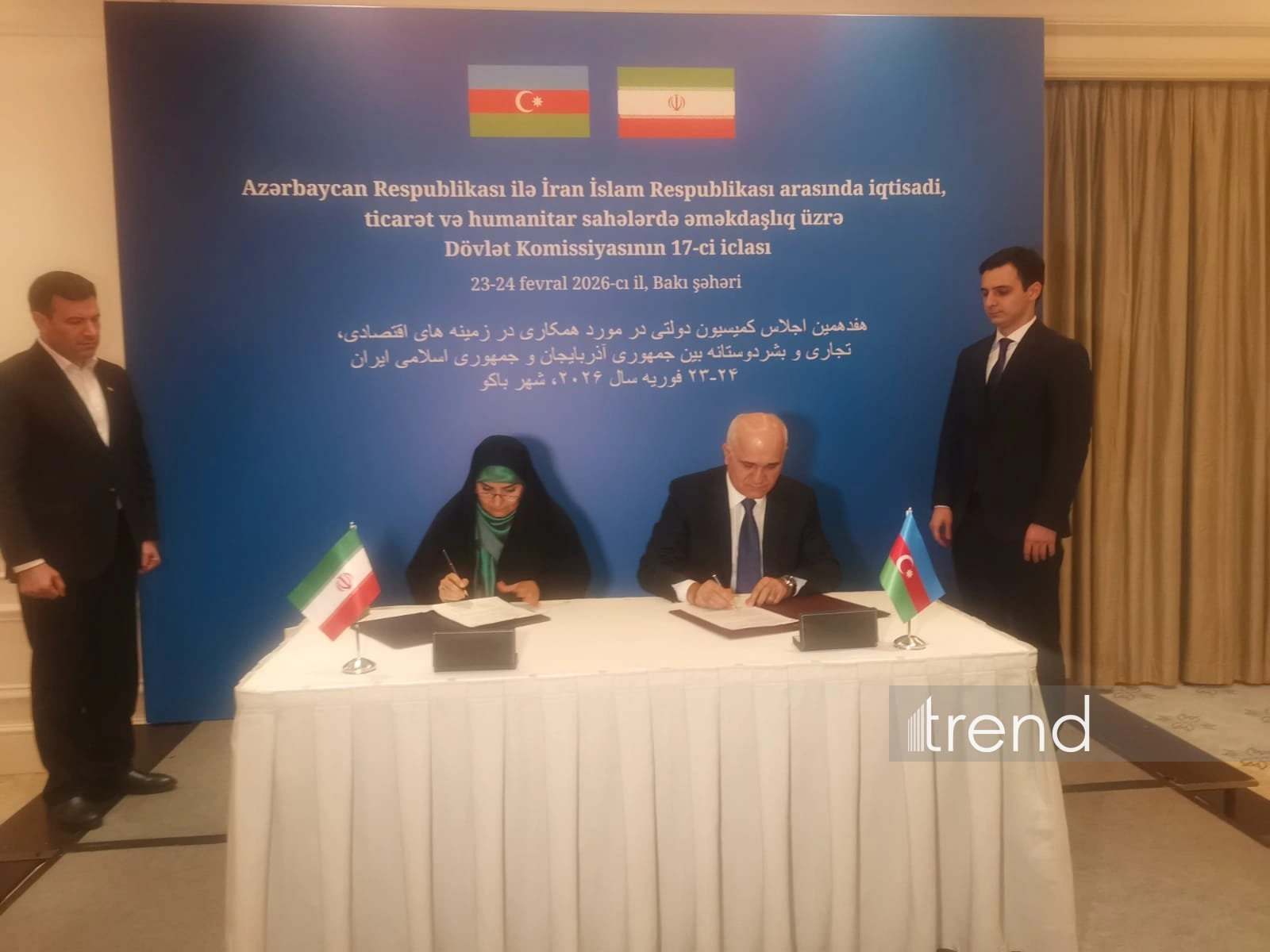 Azerbaijan, Iran sign MoU post-17th joint intergovernmental meeting (PHOTO)