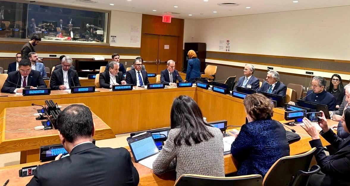 Azerbaijan FM discusses peace process with Armenia at ECO ministerial meeting (PHOTO)