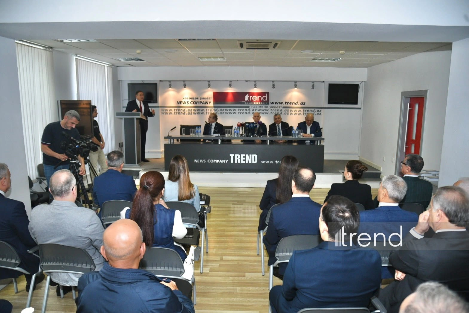 Azerbaijani security veteran presents book “View through security prism” (PHOTO)