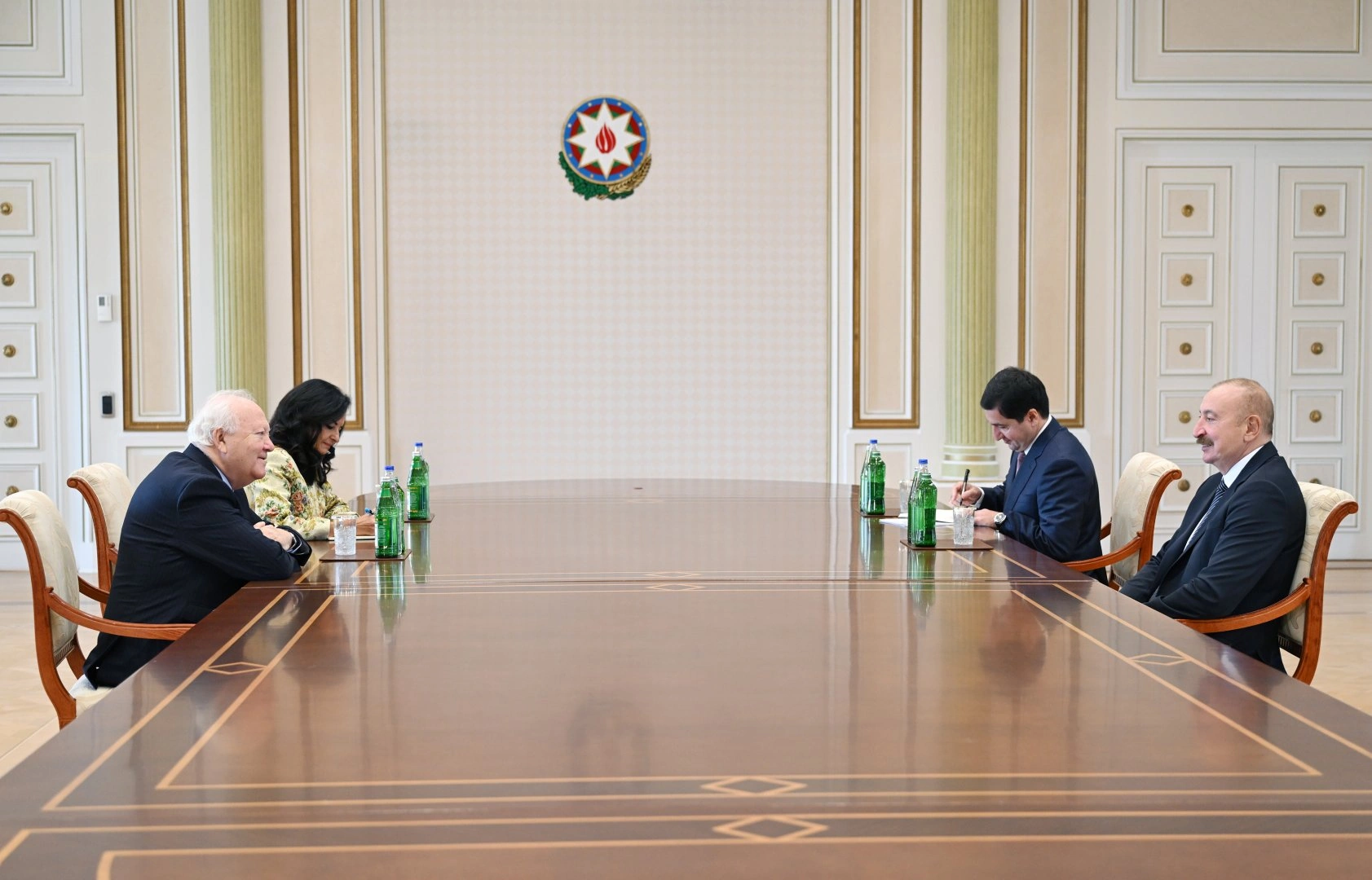 President Ilham Aliyev receives High Representative for UN Alliance of Civilizations (PHOTO)