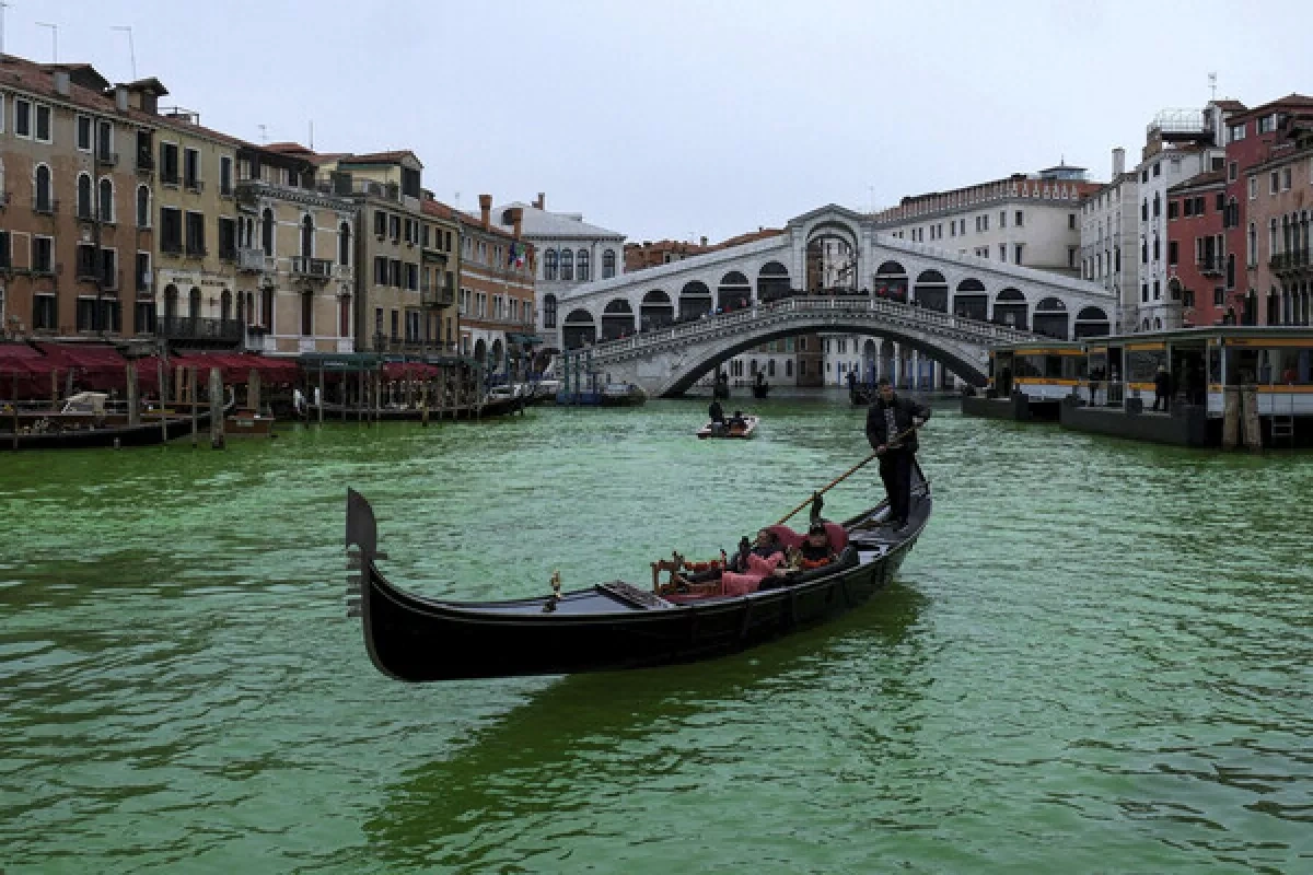 Venice authorities suspend plans for Islamic centre on city’s mainland