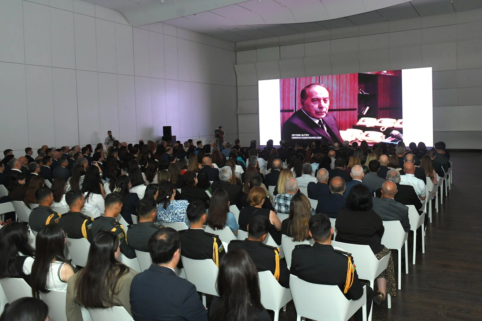Documentary “Heydar Aliyev: A First-Person Biography” premieres at Heydar Aliyev Center (PHOTO)