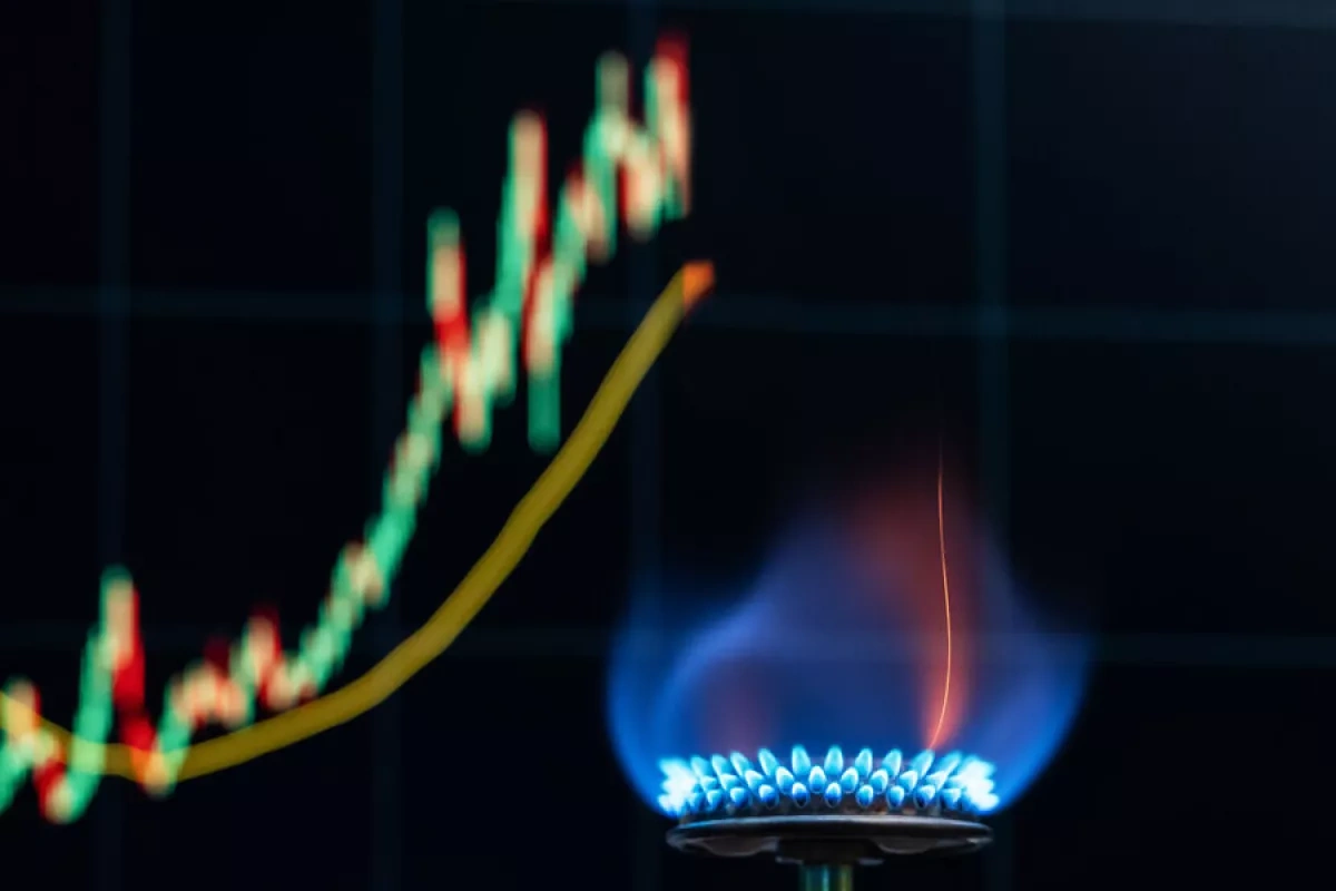 European gas prices stabilise after sharp early-August decline