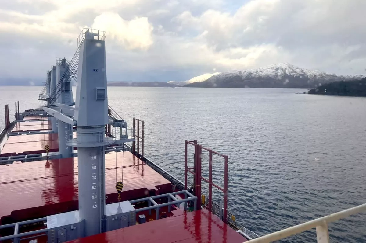 Azerbaijani cargo ship charts course from South America to Europe PHOTO