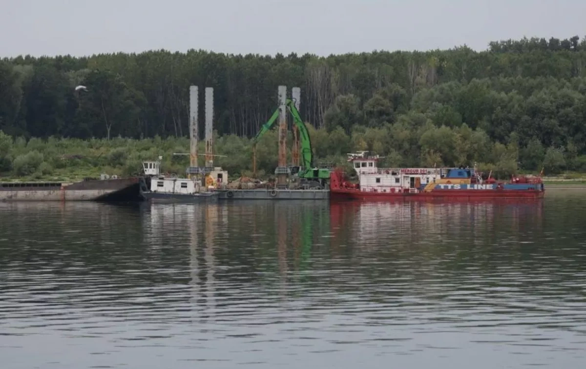 Romania sinks barges to increase water flow to Cernavodă nuclear plant