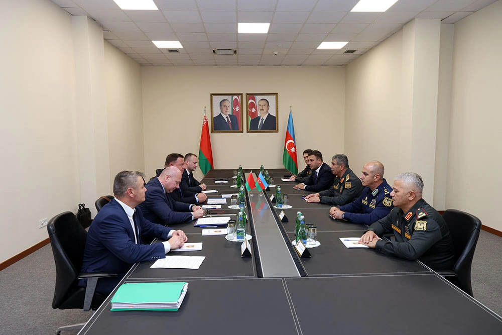 Azerbaijan, Belarus discuss prospects for military-technical co-op (PHOTO)