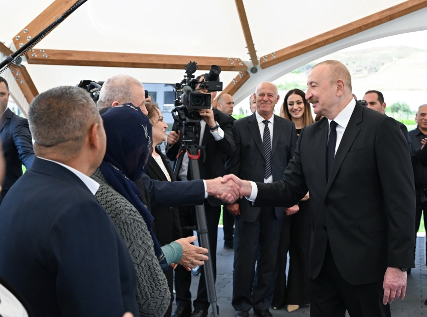 President Ilham Aliyev, First Lady Mehriban Aliyeva meet with residents of Shukurbeyli village of Jabrayil district (PHOTO)