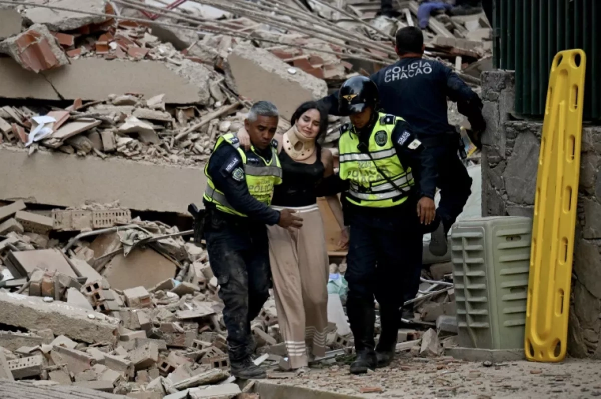 Two major earthquakes rock Venezuela within seconds, killing 32 PHOTO