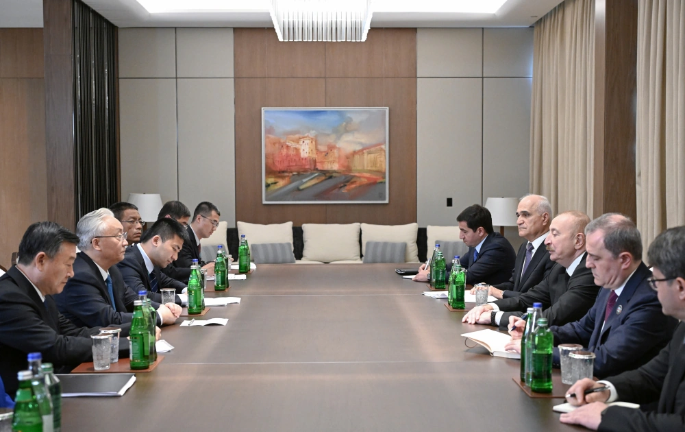 President Ilham Aliyev receives Vice Premier of the State Council of China (PHOTO)