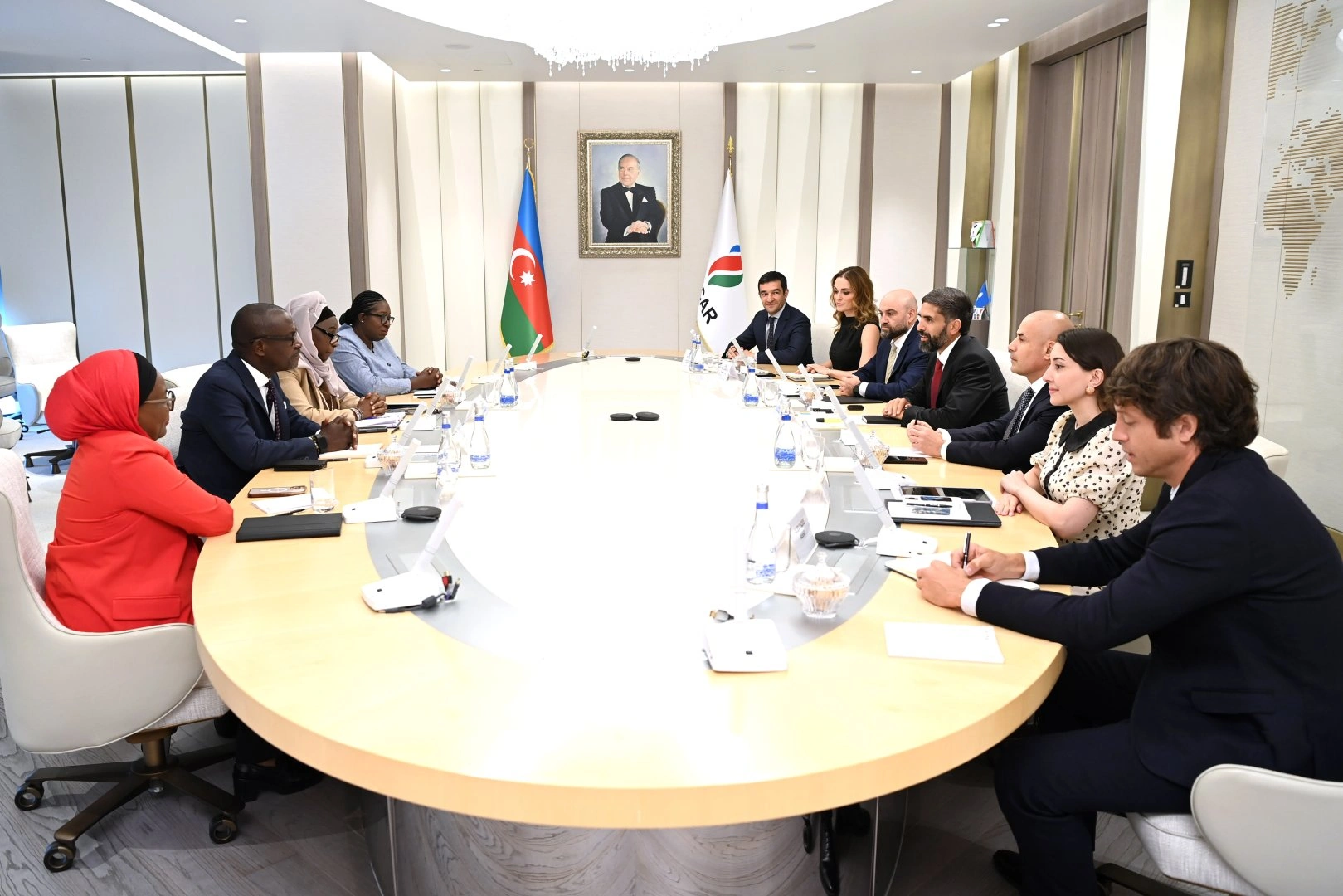 SOCAR and PETROCI review progress on Baleine field (PHOTO)