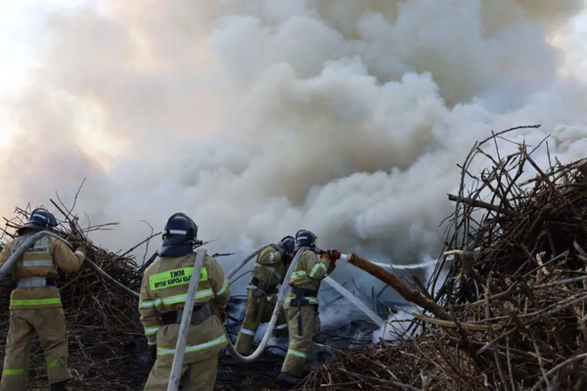 Fire at Kazakhstan oil refinery extinguished
