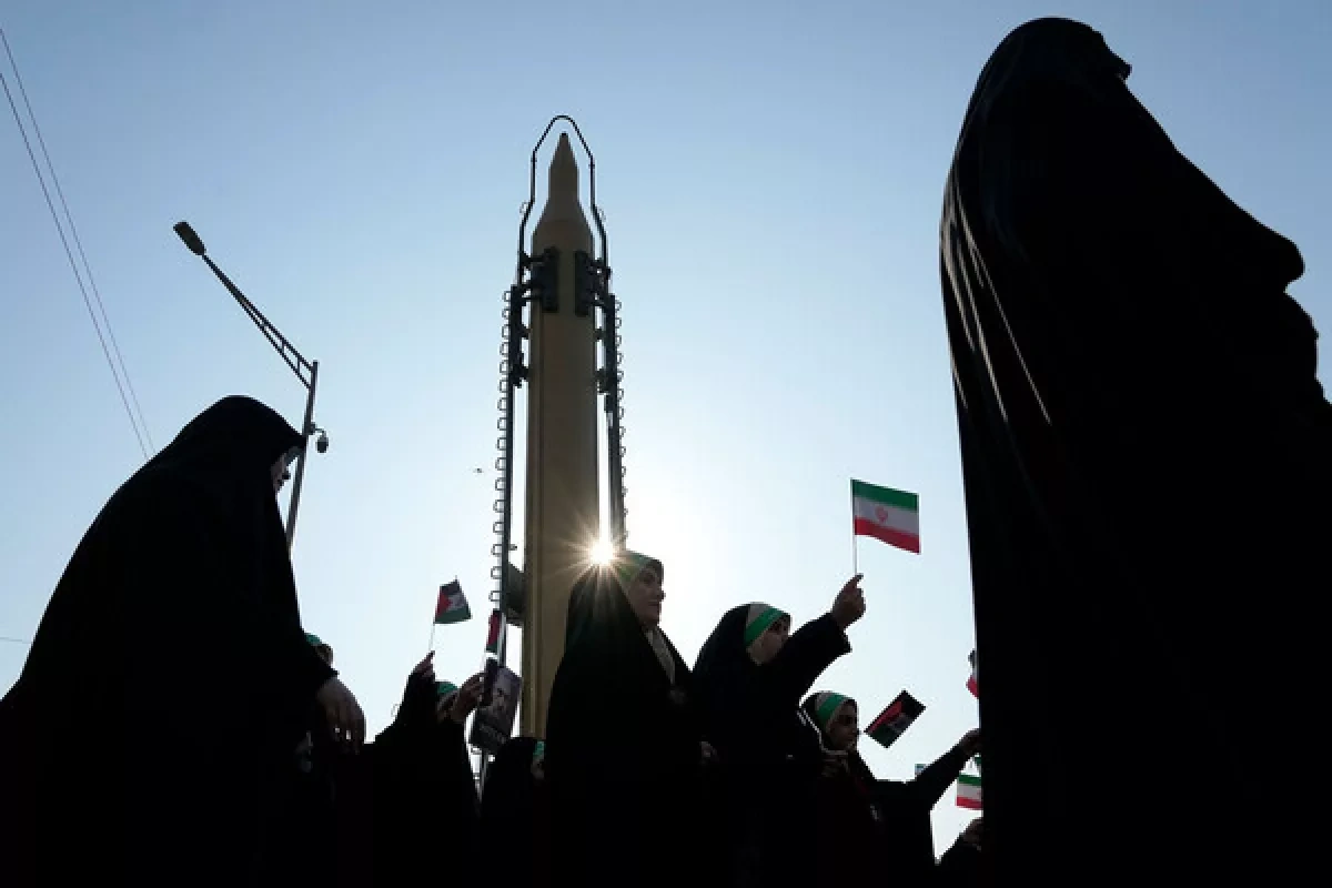 US intel chief warns Iran retains thousands of missiles and drones