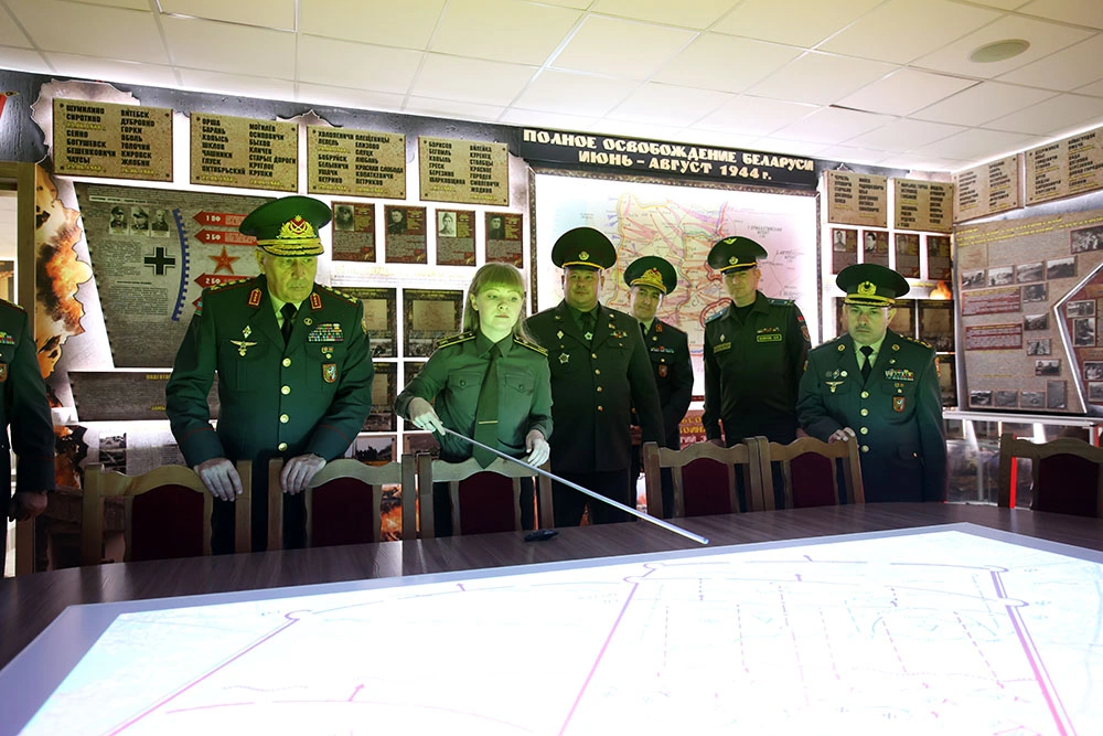 Chief of General Staff of Azerbaijan Army arrives on official visit to Belarus (PHOTO)