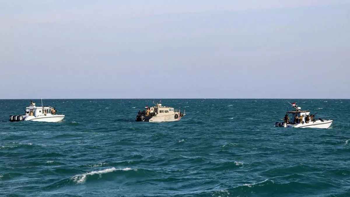 Reuters: Houthis weigh transit fees for commercial vessels in Red Sea