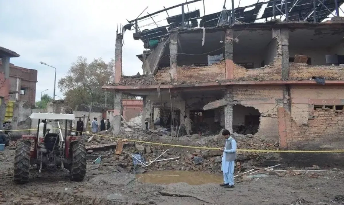 Deadly car bomb hits police station in Pakistan’s Bannu