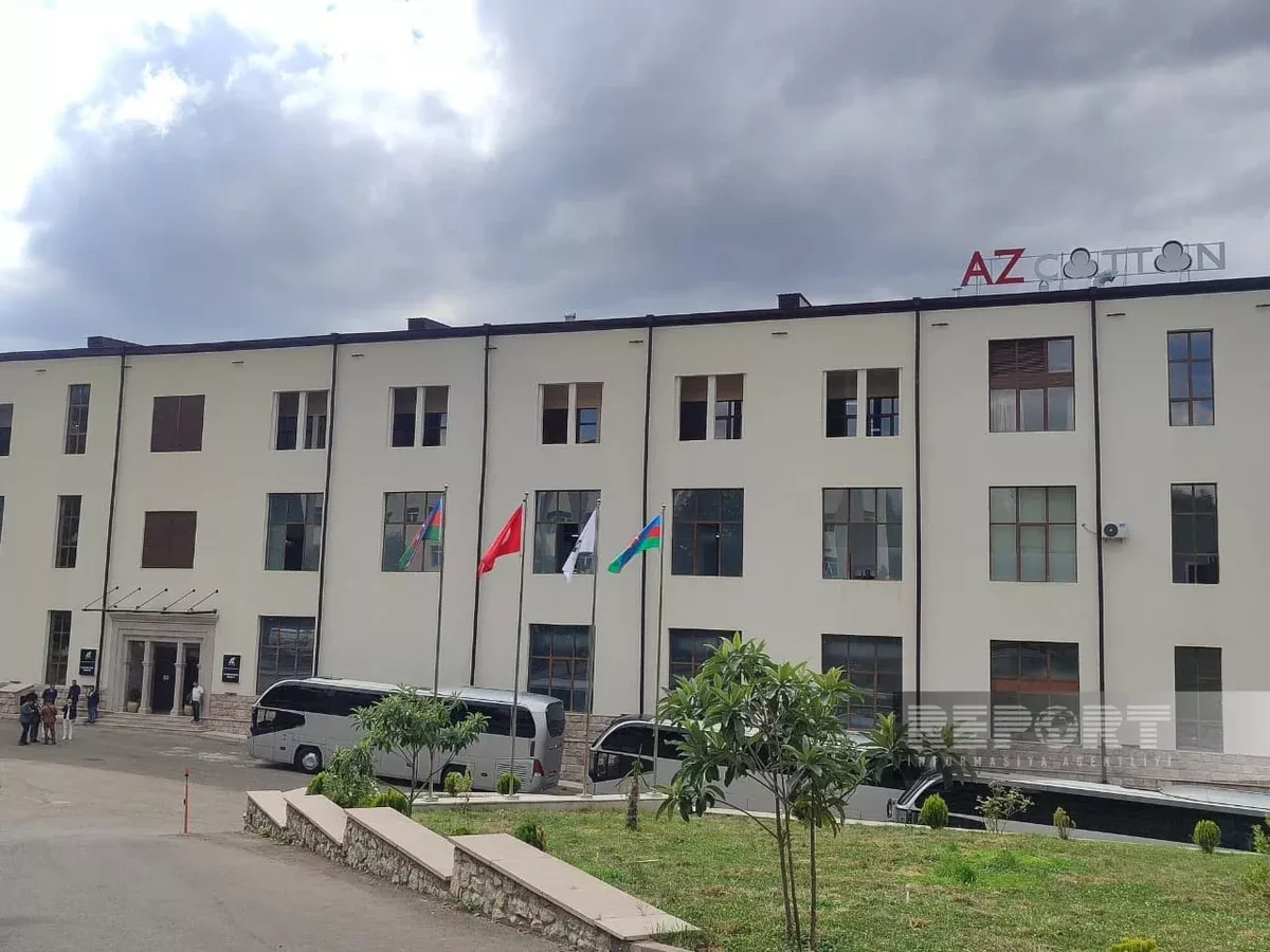 Foreign diplomats tour garment factory in Azerbaijan's Khankendi PHOTO