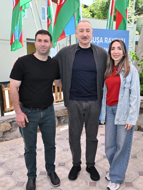 President Ilham Aliyev inspects reconstruction progress in Boyuk Galaderesi village of Shusha district, meets with residents (PHOTO)