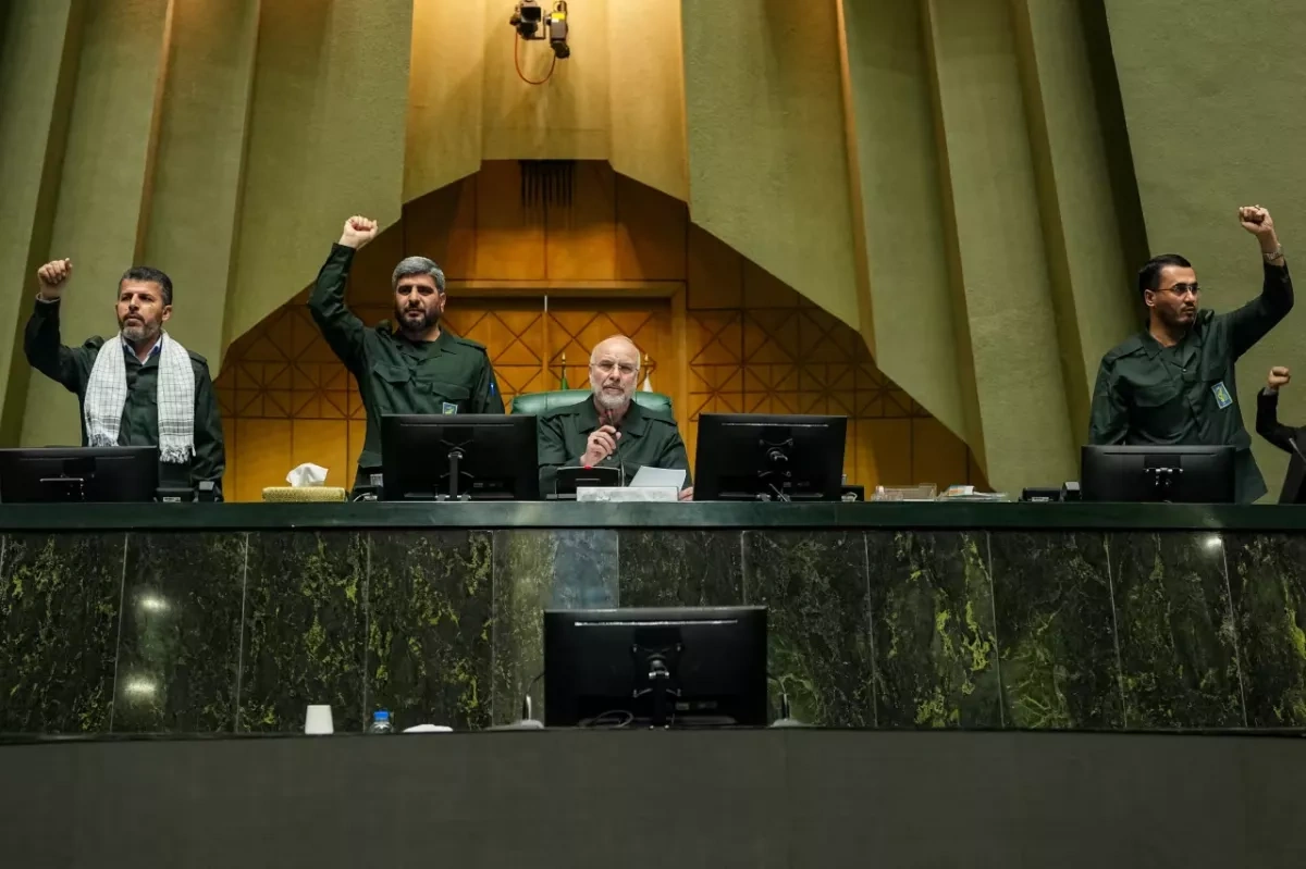 Iran signals potential pressure on Bab el-Mandeb shipping route