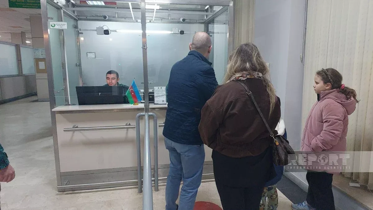 Bulgarian embassy staff evacuated from Tehran via Azerbaijan PHOTO