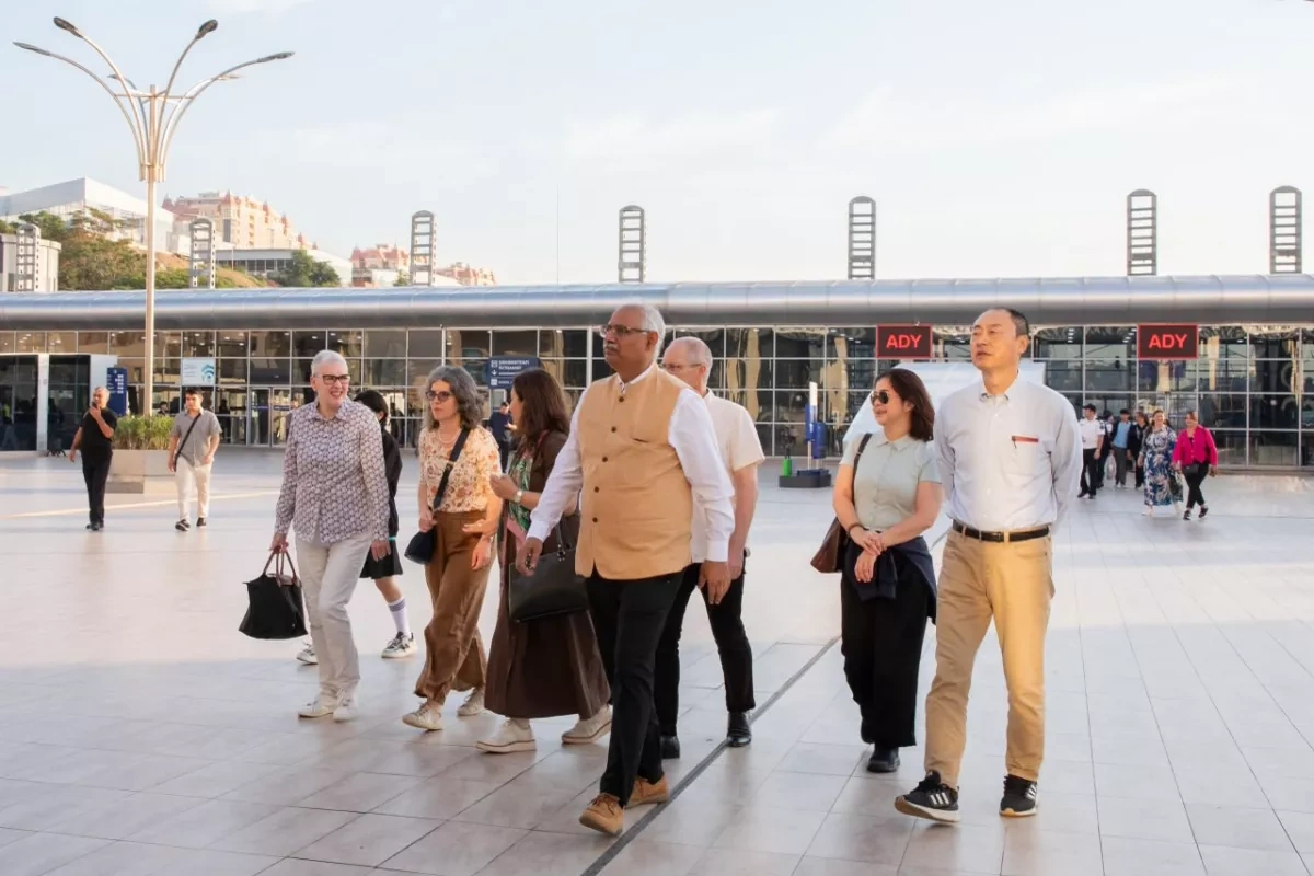 Asian Development Bank expands cooperation with Azerbaijan Railways PHOTO