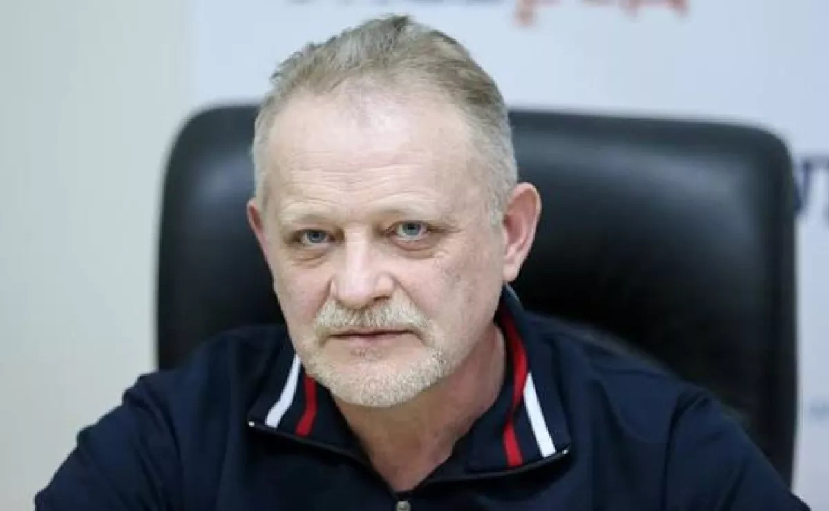 Why did Zelenskyy dismiss Ukraine’s most popular minister? Expert opinions on Caliber.Az