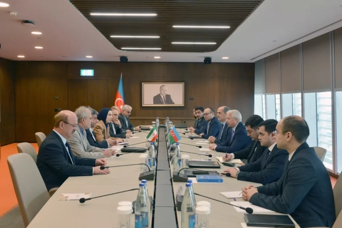 Azerbaijan, Iran explore expanded cooperation in trade Photo
