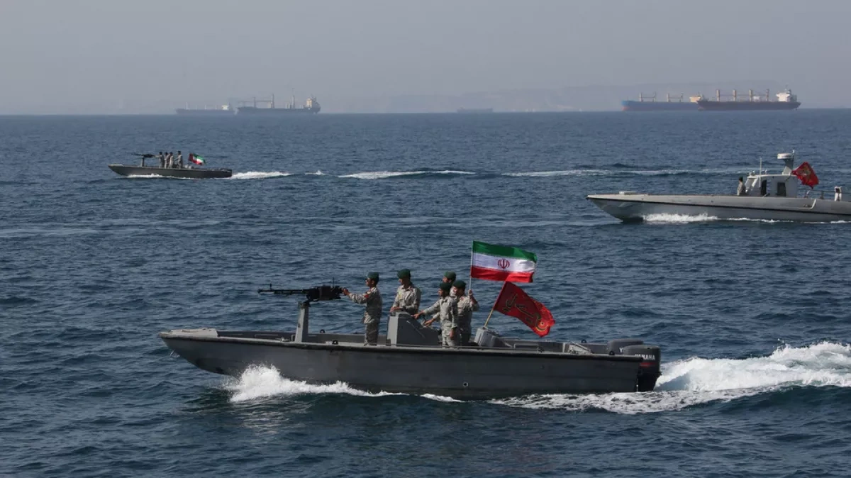 UKMTO: Container ship comes under IRGC fire in Strait of Hormuz