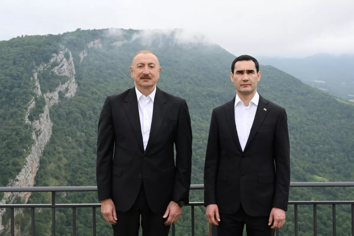 Azerbaijani president gifts Garabagh horse to Turkmen counterpart during Shusha visit PHOTO