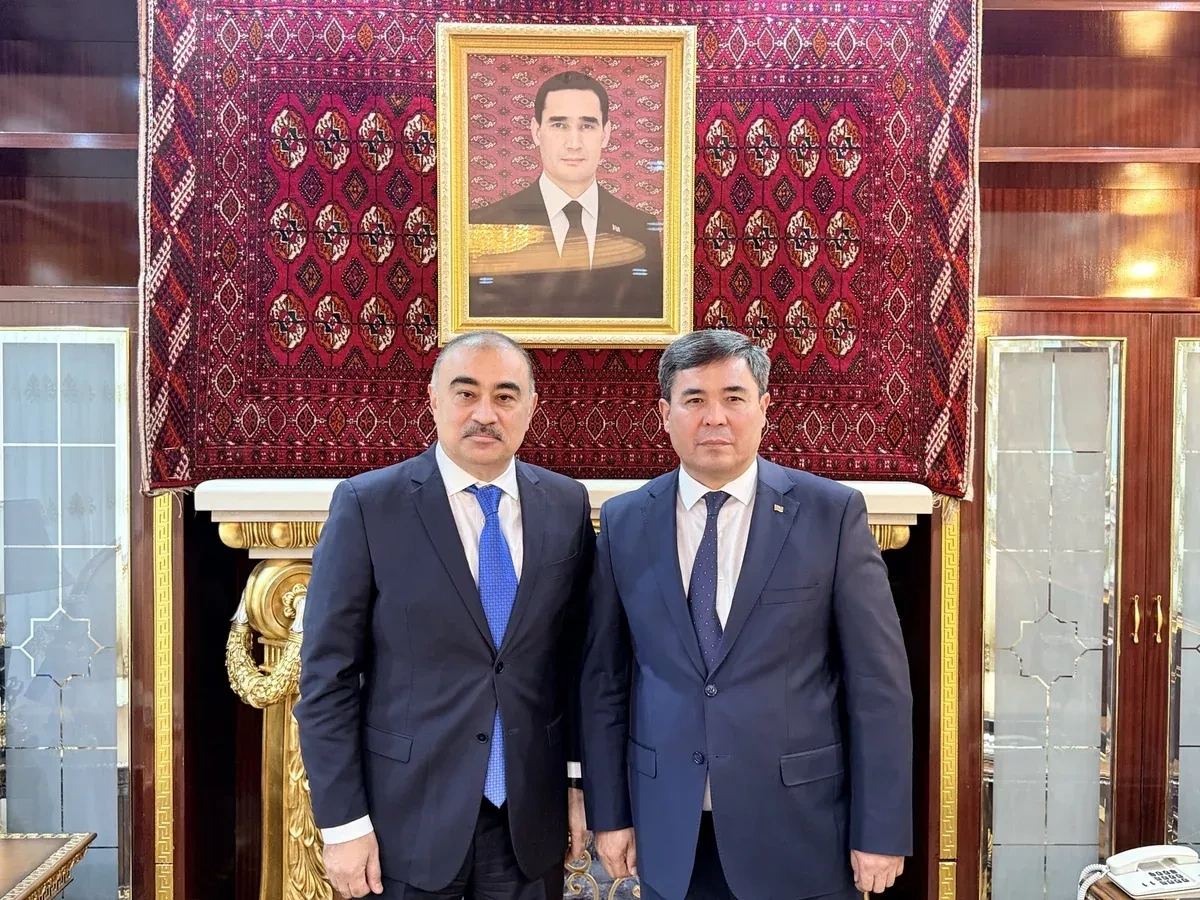 Baku, Ashgabat strengthen partnership through diplomatic talks