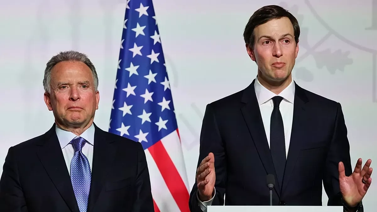 US envoys arrive in Kyiv as Washington steps up peace efforts