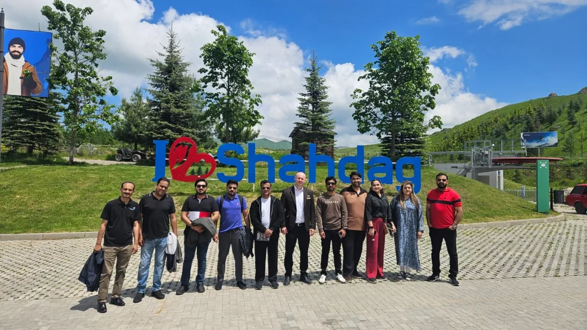 Azerbaijan hosts Pakistani travel firms in tourism promotion visit PHOTO