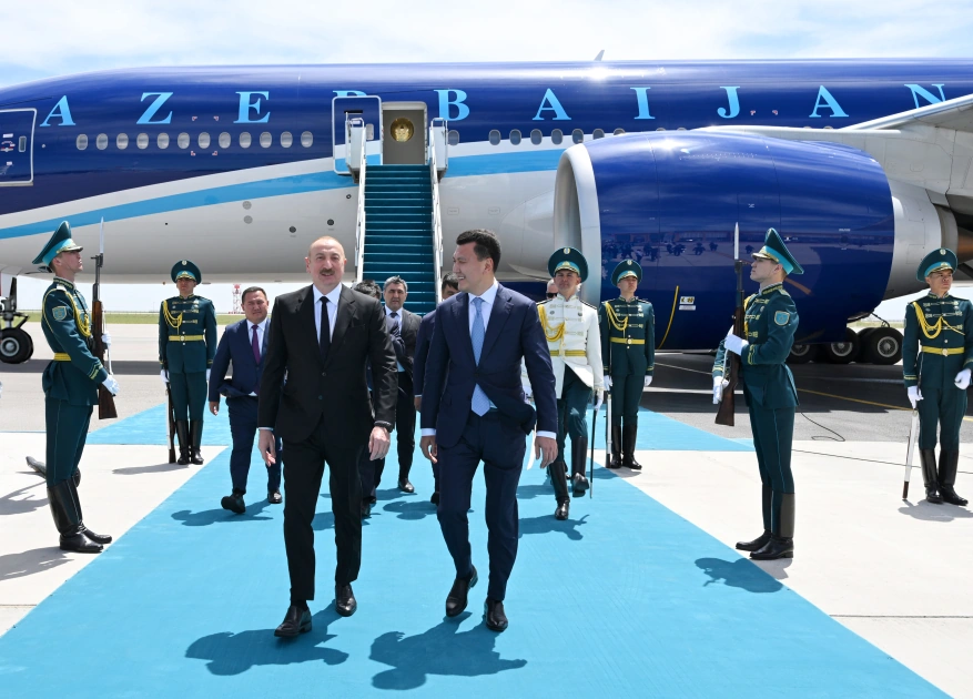 President Ilham Aliyev arrives in Kazakhstan for working visit (PHOTO)