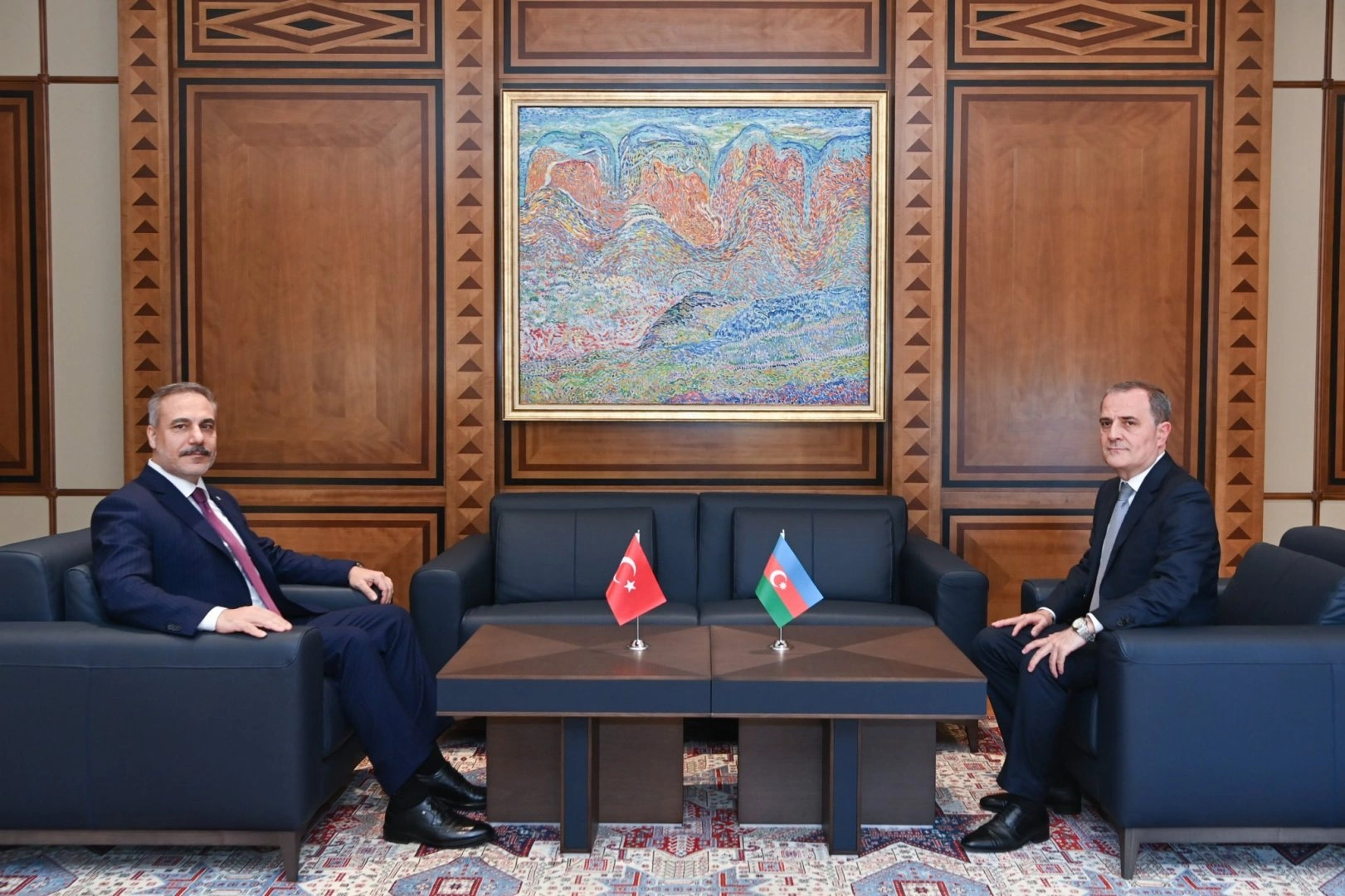 Azerbaijan, Türkiye FMs hold one-on-one meeting in Baku (PHOTO)