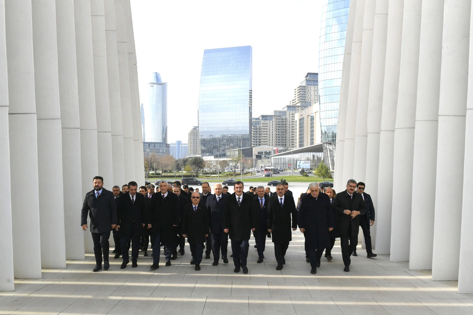 Turkish Vice President visits Victory Park in Azerbaijan's Baku (PHOTO)