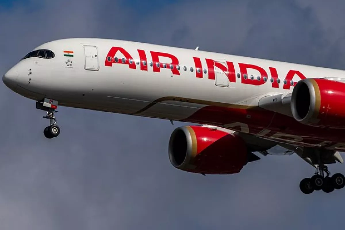 Air India A320 evacuates safely after suspected engine fire warning