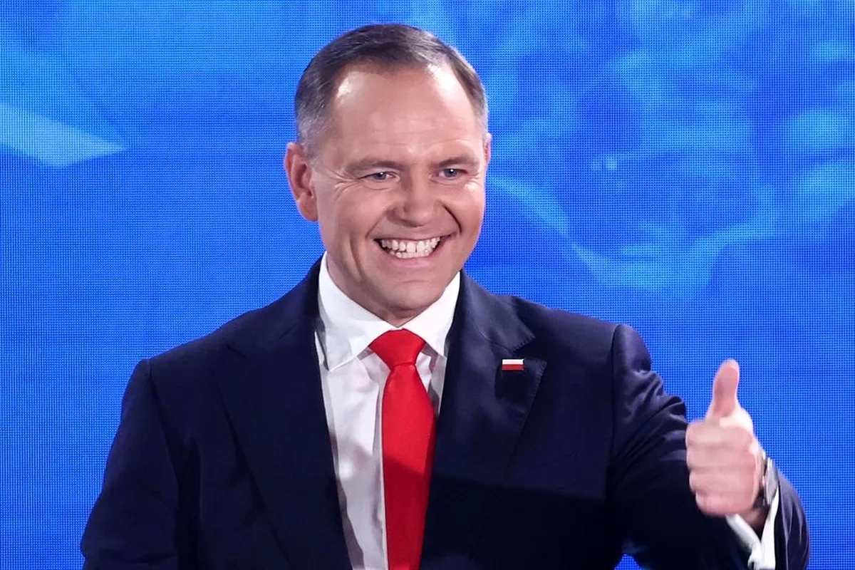 Polish president misspells his country’s name on F-35 fighter jet