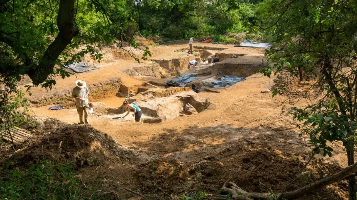 England’s 400,000-year-old hearth reveals humans’ first controlled fire