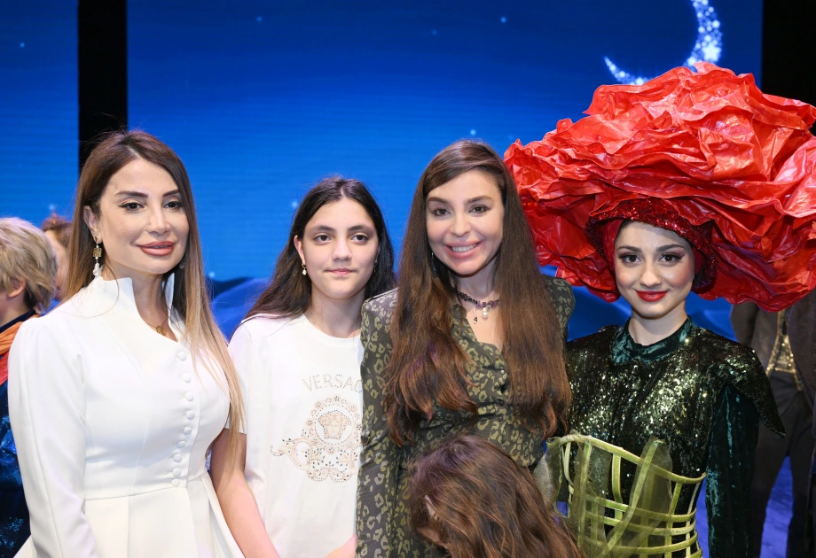 Leyla Aliyeva and Alena Aliyeva attend performance of "The Little Prince" based on same name at Azerbaijan State Academic Musical Theater (FOTO)