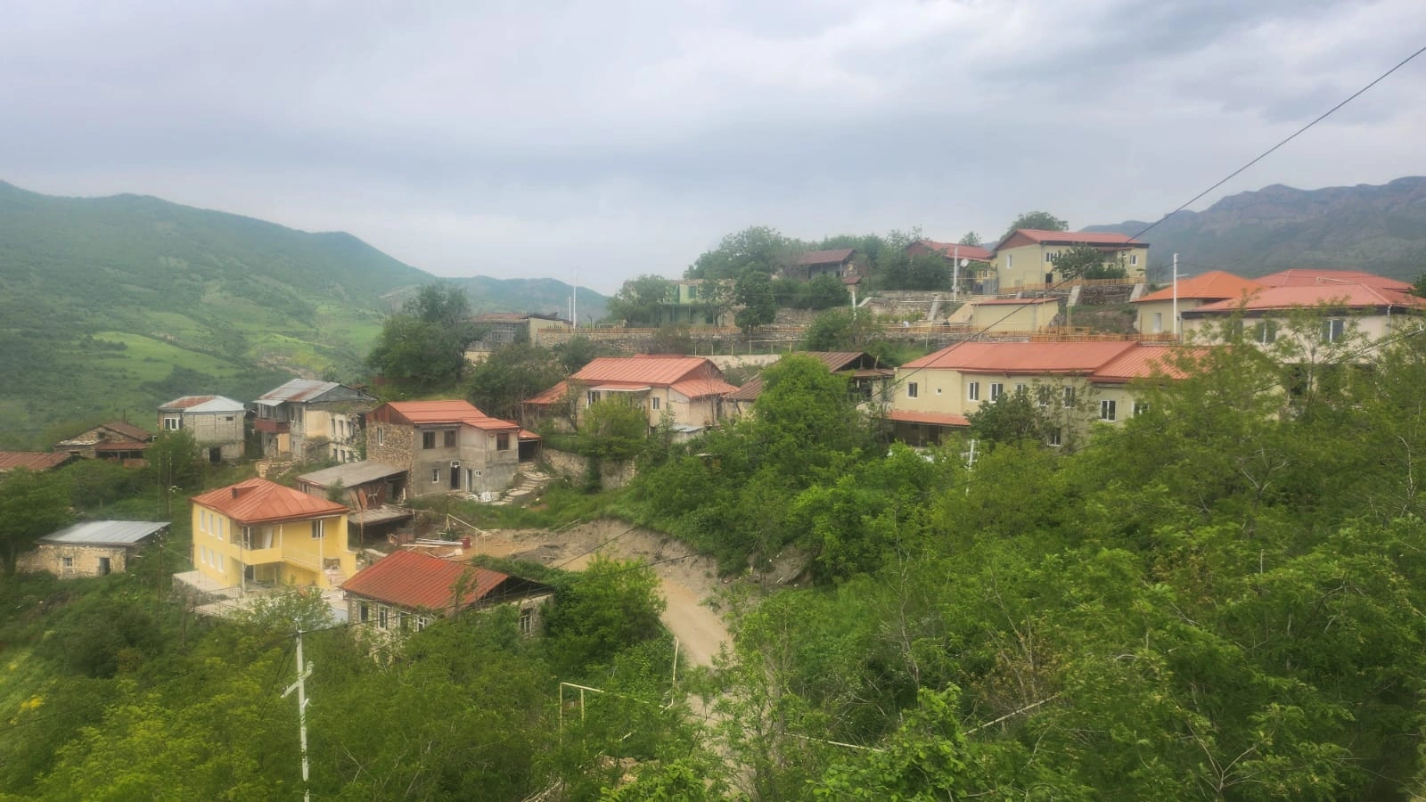 Azerbaijan reveals number of rebuilt houses in Shusha's Boyuk Galaderesi village (PHOTO)