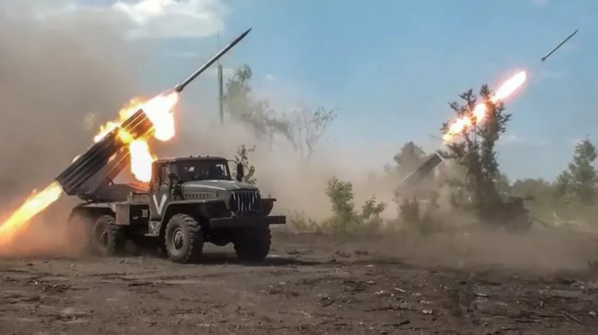 Russia hits Ukrainian tobacco factory in latest attack VIDEO