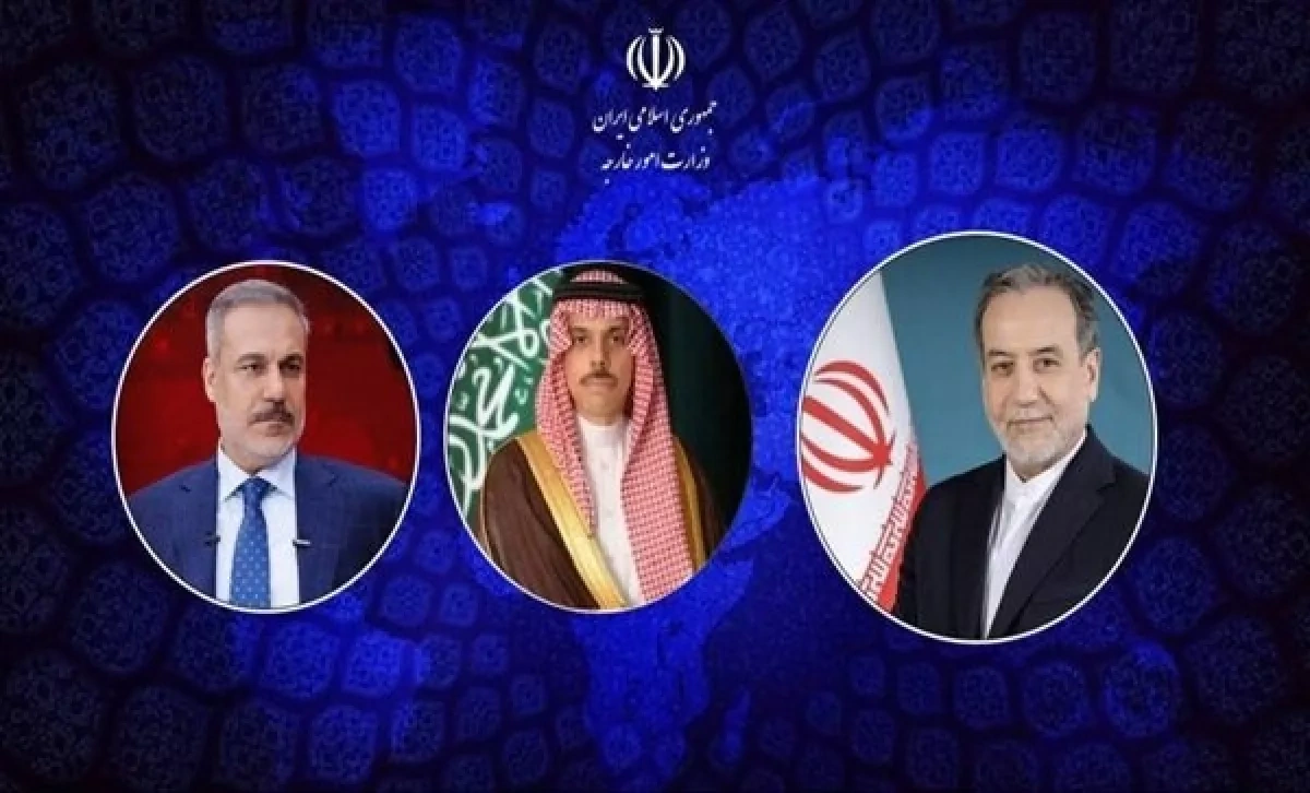 Iran’s FM discusses Hormuz security with Saudi, Turkish counterparts