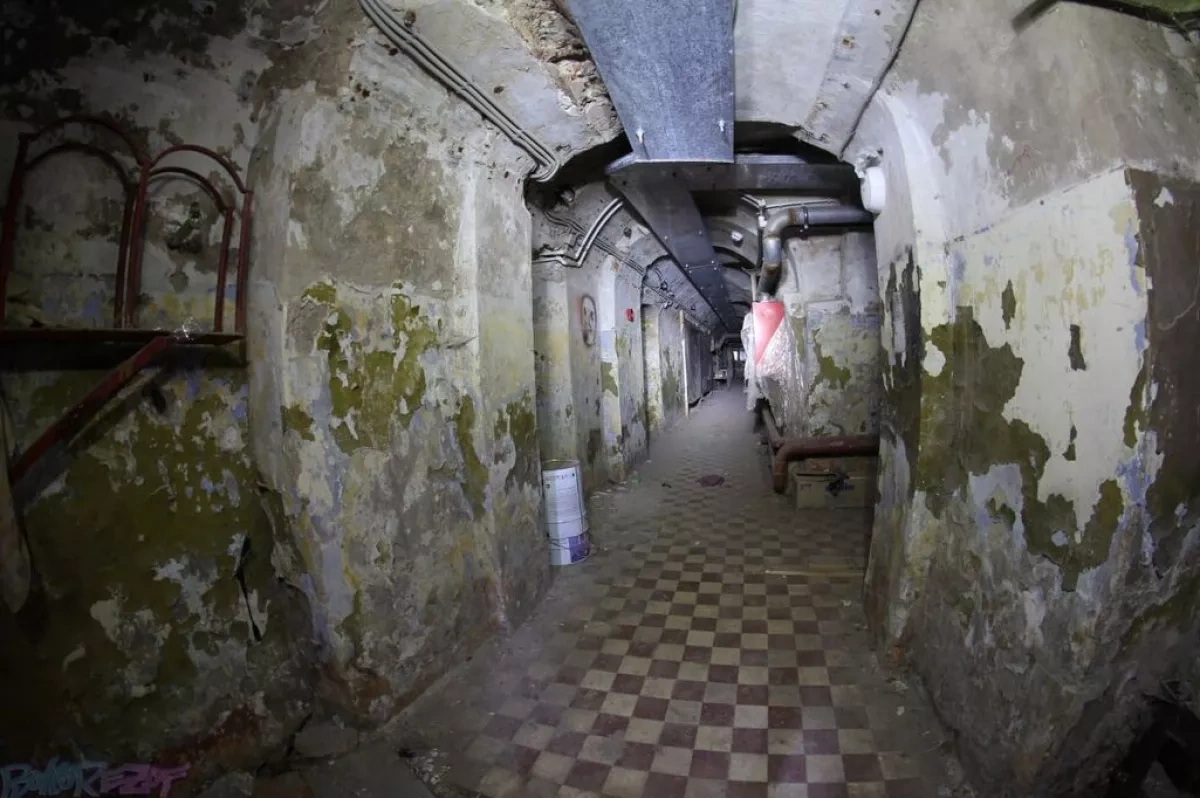 Moscow moves to overhaul bomb shelters amid missile threat