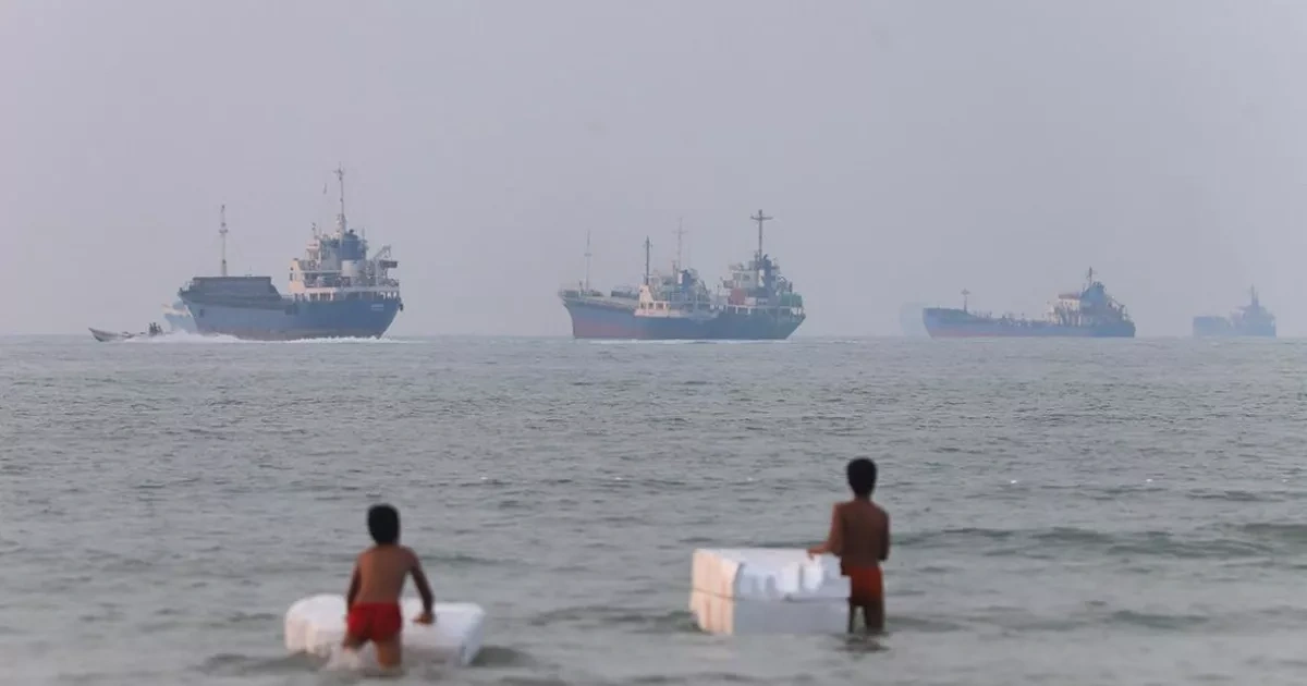 NYT: Oman proposes transit fee system for Strait of Hormuz passage