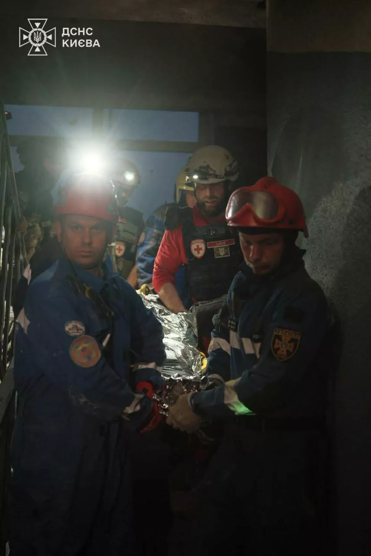 Kyiv takes brunt of overnight Russian attack as SOCAR station damaged PHOTO / VIDEO