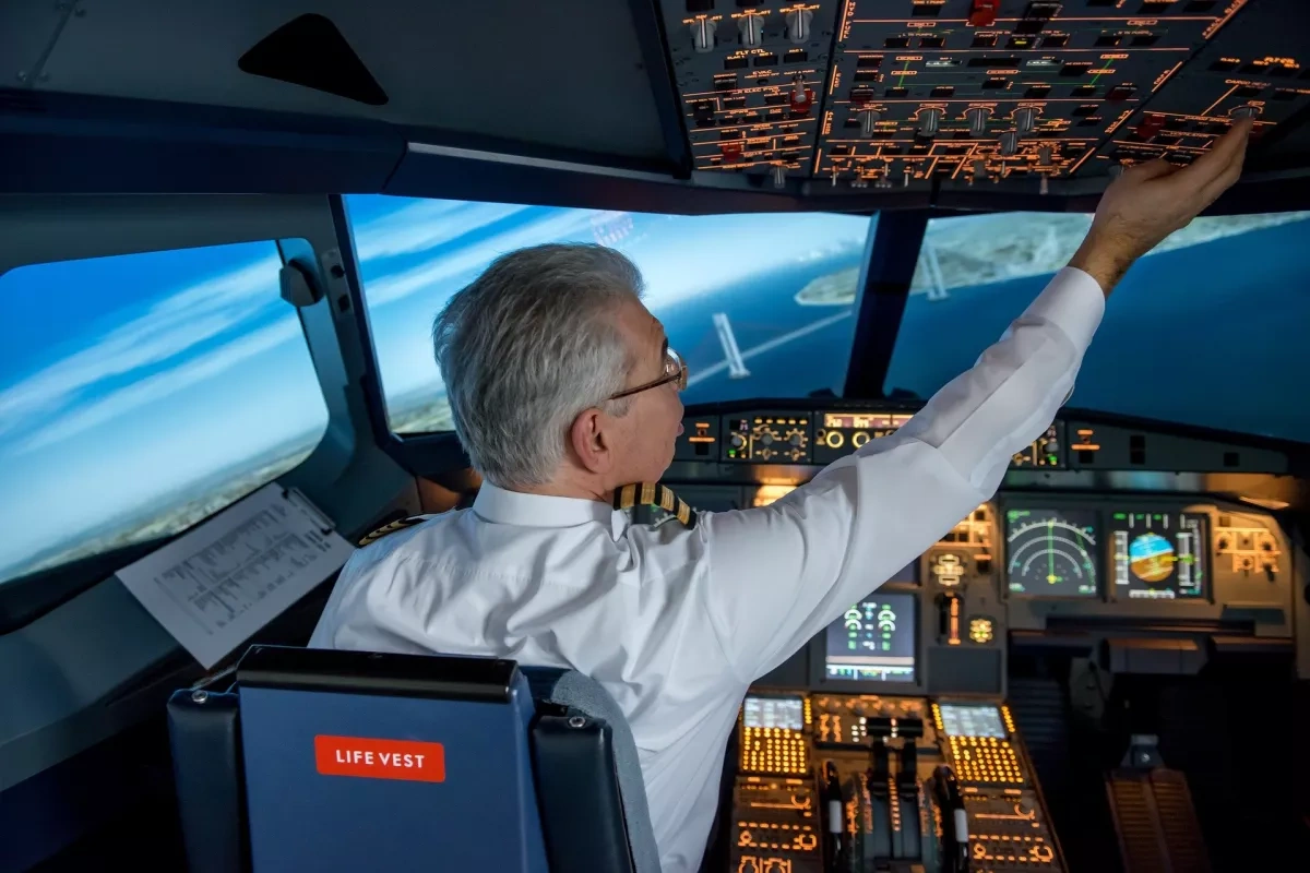 Canadian ex-airline pilot accused of using fake credentials on more than 900 flights