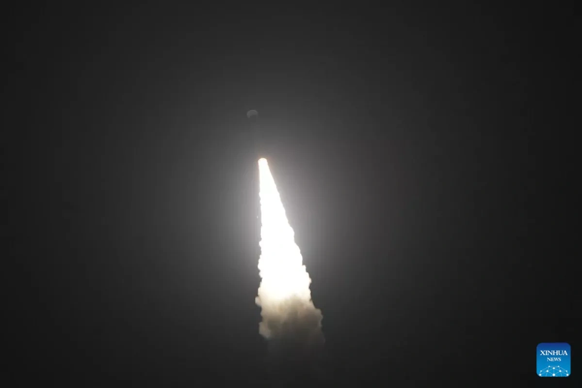 China launches 10 satellites aboard Smart Dragon 3 carrier rocket from Sea platform PHOTO