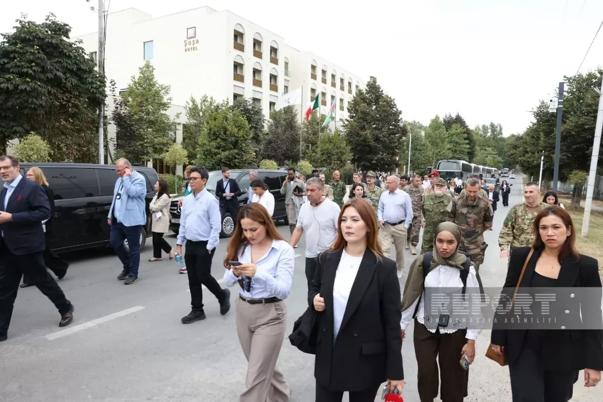Foreign diplomats tour new Shusha Mosque construction site PHOTO