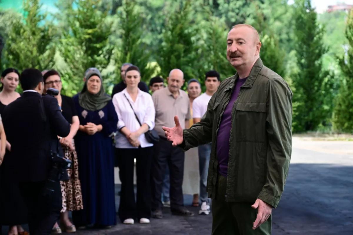 Azerbaijan's president meets residents of Khojavand’s restored Guzeykhirman village PHOTO